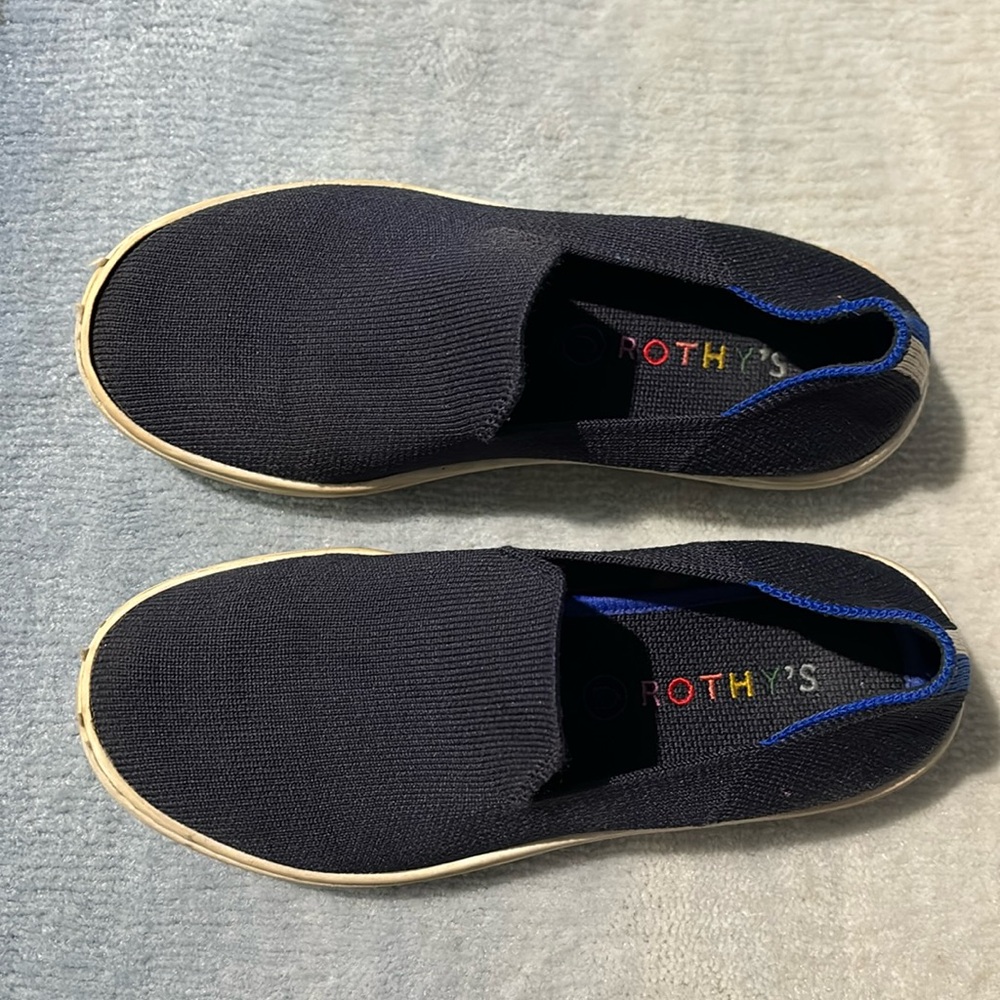 Rothy’s kids size 3 Sneakers WORN
